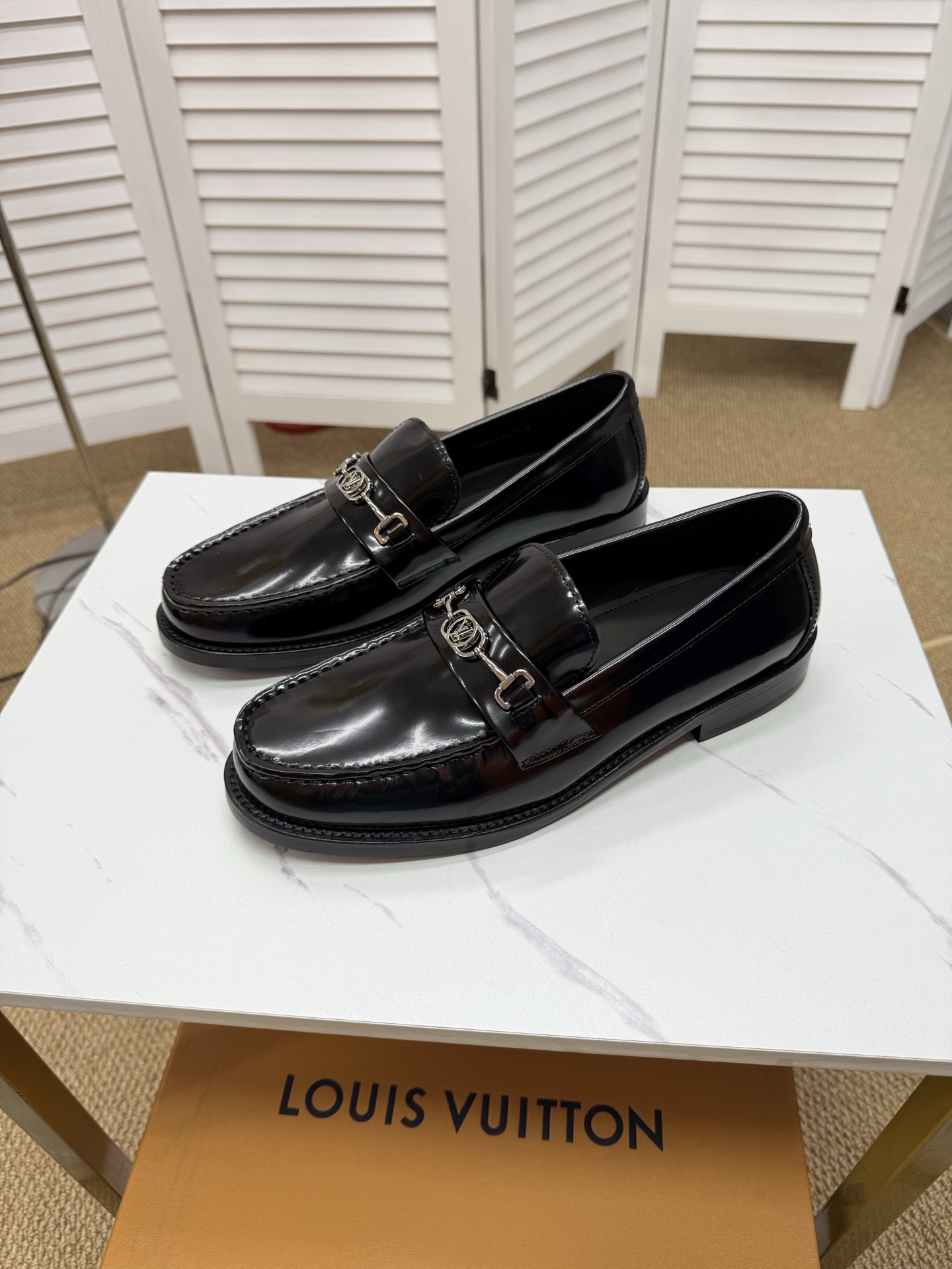 Louis Vuitton Leather Loafers, Comfortable and Stylish for Men 2 i1745349941466 6210 0 0