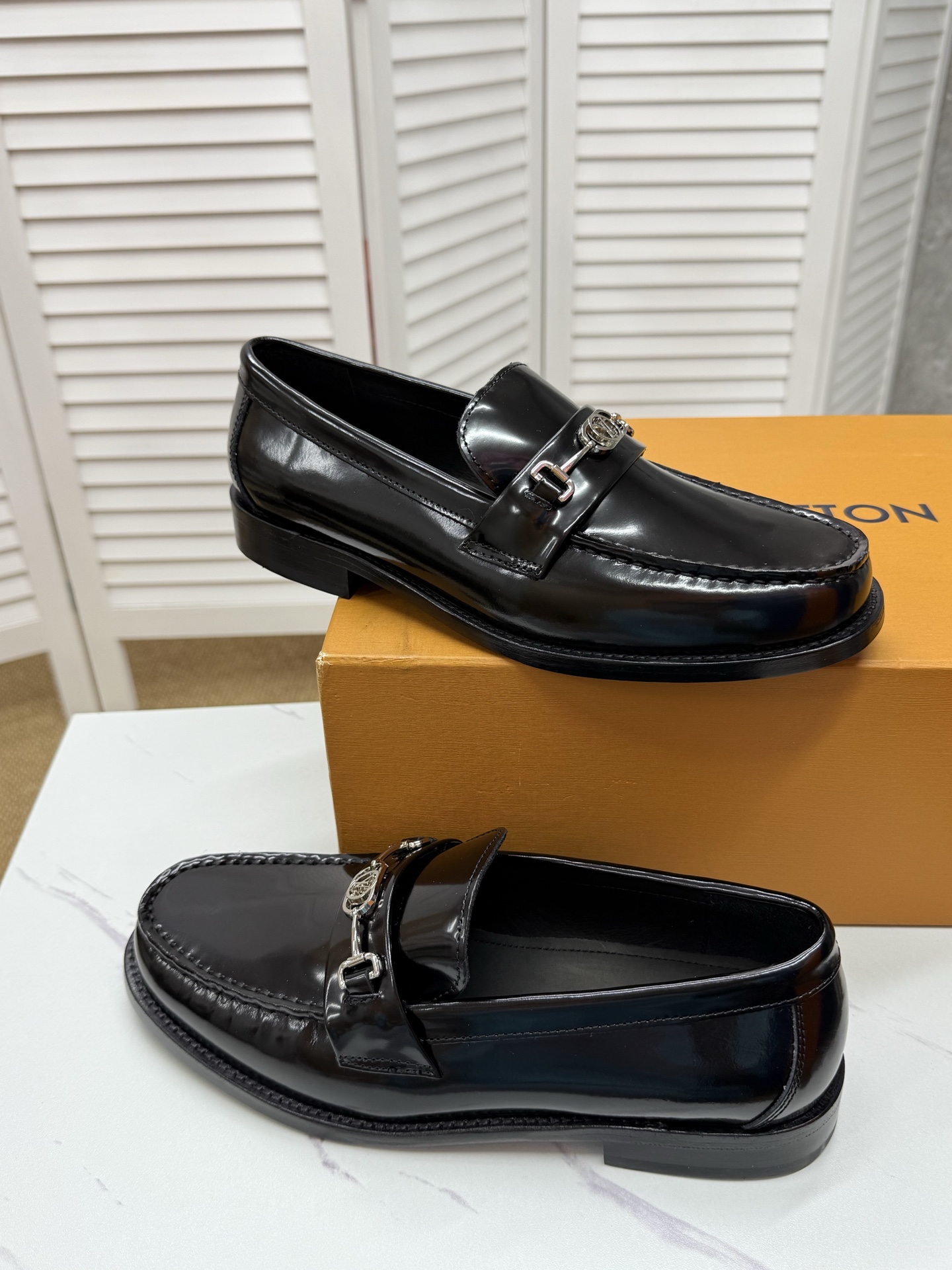 Louis Vuitton Leather Loafers, Comfortable and Stylish for Men 7 i1745349943802 9782 0 4