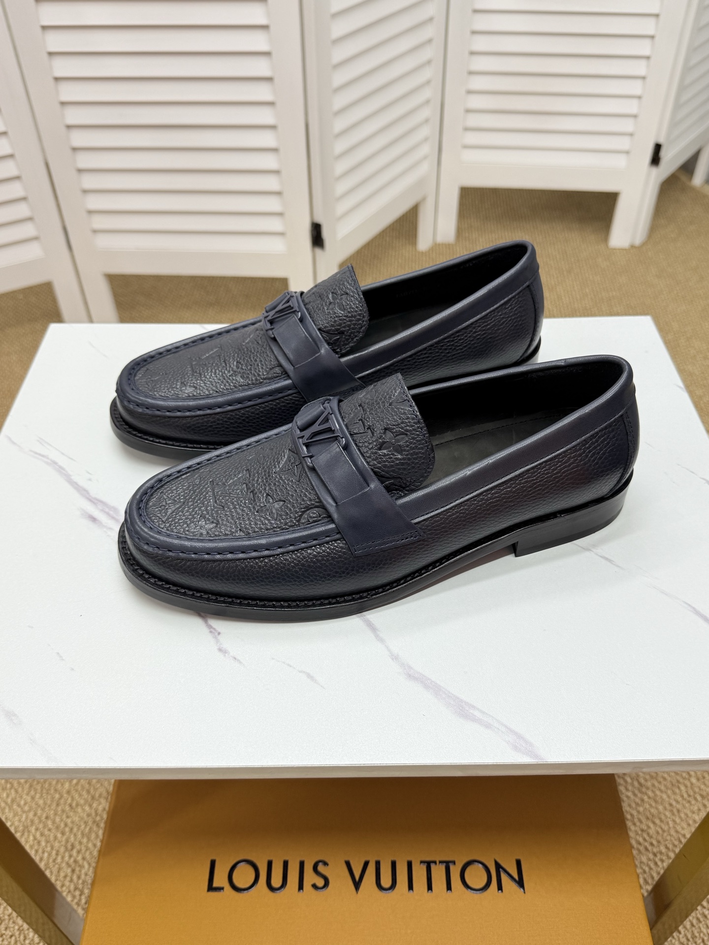 Louis Vuitton Men's Leather Loafers, Classic Style, Sizes 39-44 1 Louis Vuitton Men's Leather Loafers, Classic Style, Sizes 39-44