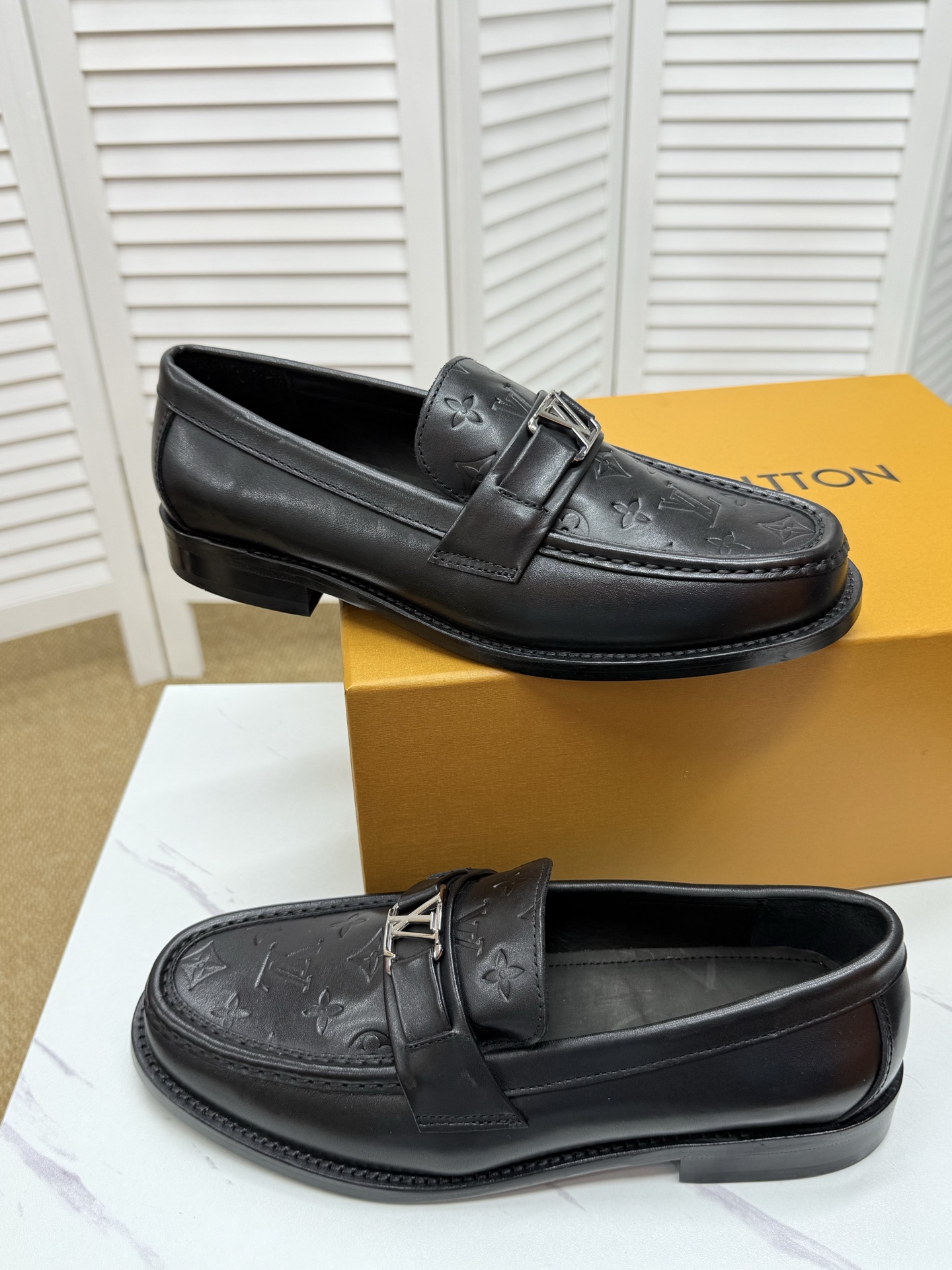 Louis Vuitton Black Leather Loafers for Men, Elegant & Comfortable 7 i1745350346329 3212 0 7