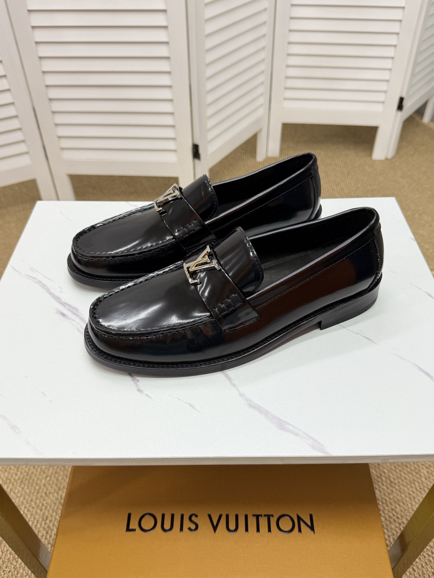 Louis Vuitton Leather Loafers, Black, Sizes 39-44, Handcrafted Comfort and Style 2 i1745350400945 4407 0 0