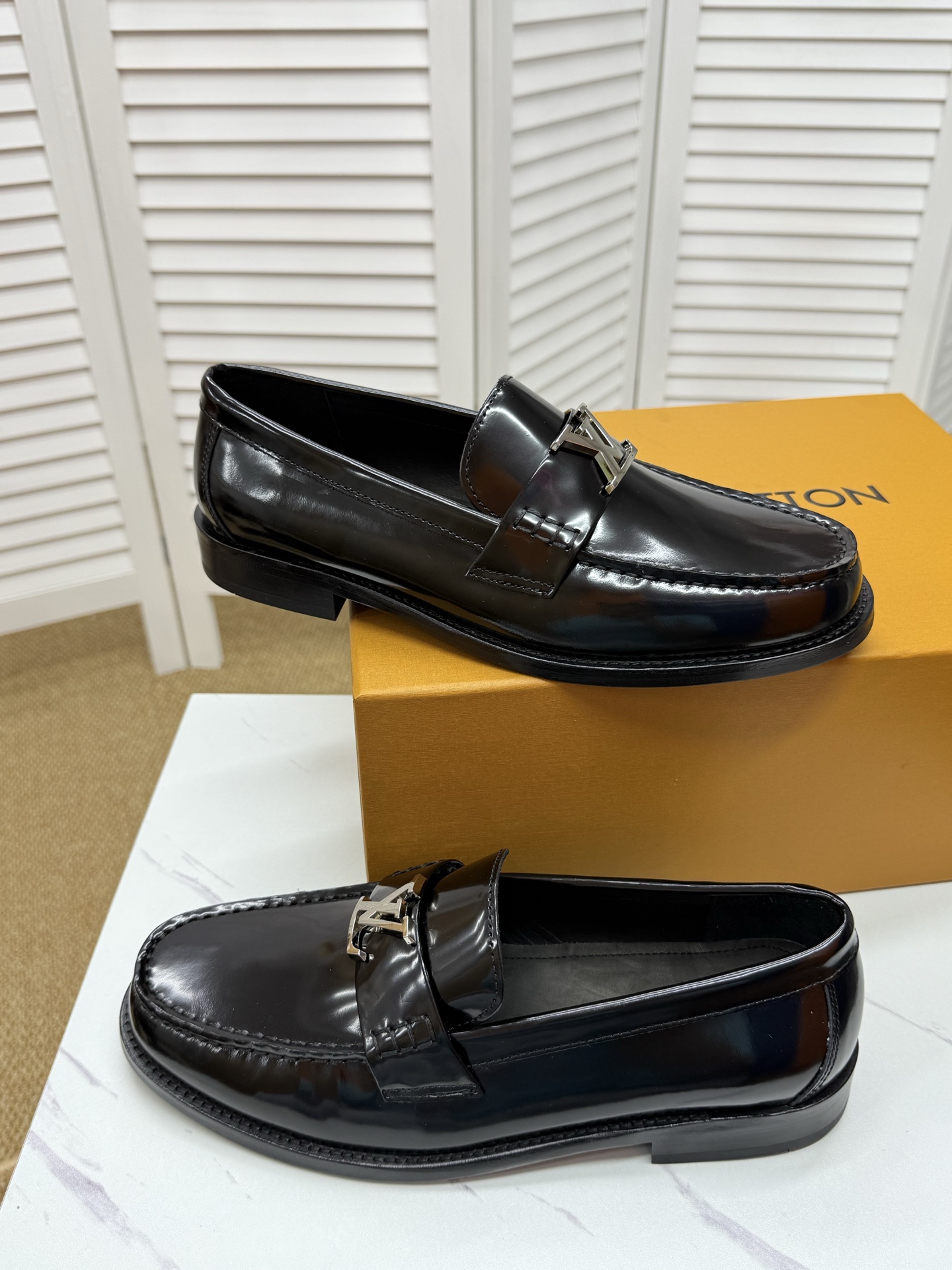 Louis Vuitton Leather Loafers, Black, Sizes 39-44, Handcrafted Comfort and Style 7 i1745350402842 1498 0 7
