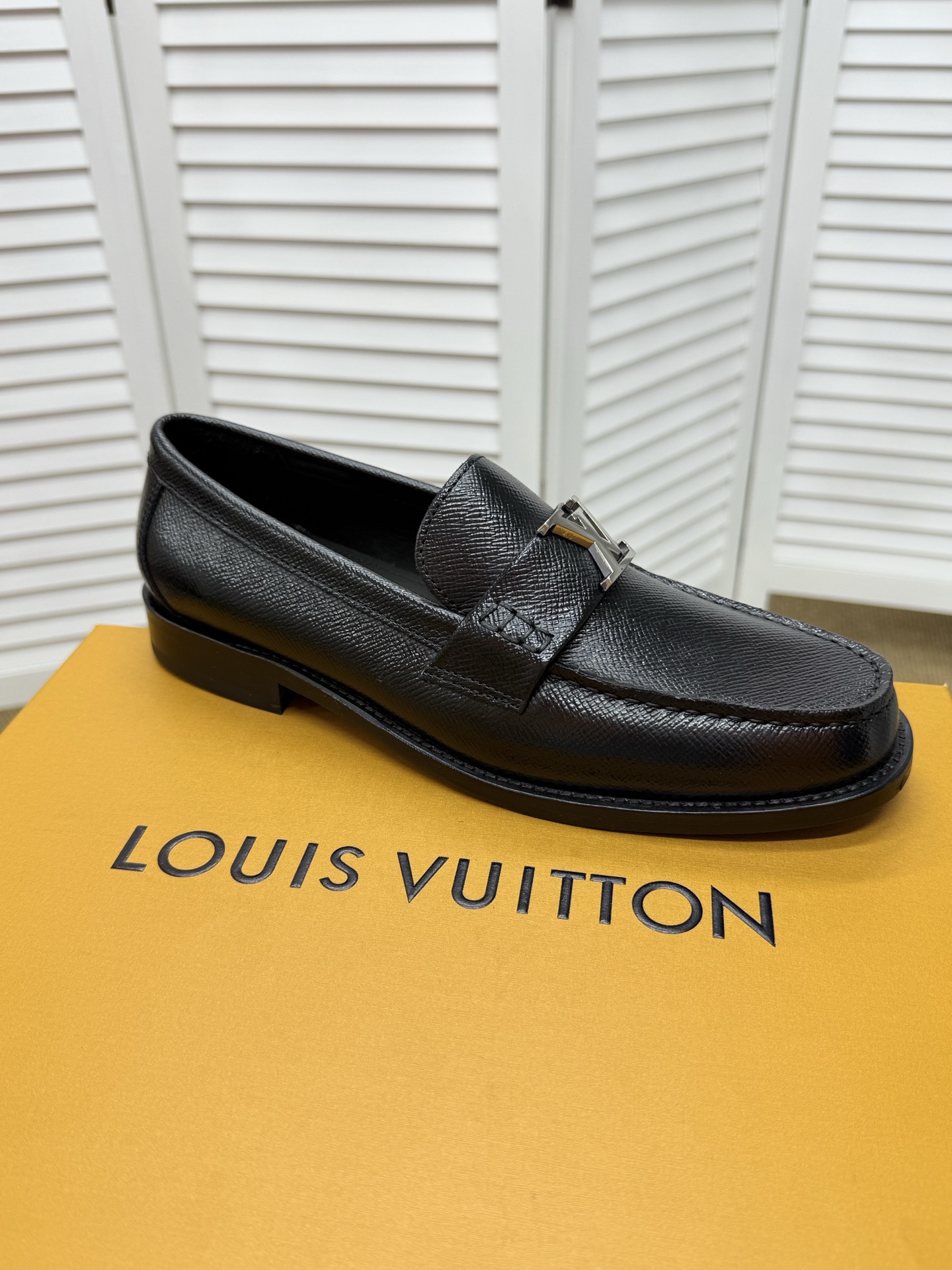 Louis Vuitton Leather Loafers - Original Design, Comfortable and Durable 6 i1745350420808 9554 0 8