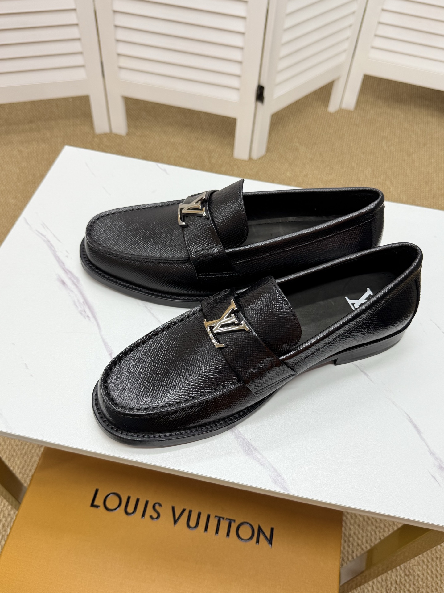 Louis Vuitton Leather Loafers - Original Design, Comfortable and Durable 7 i1745350422443 1257 0 4