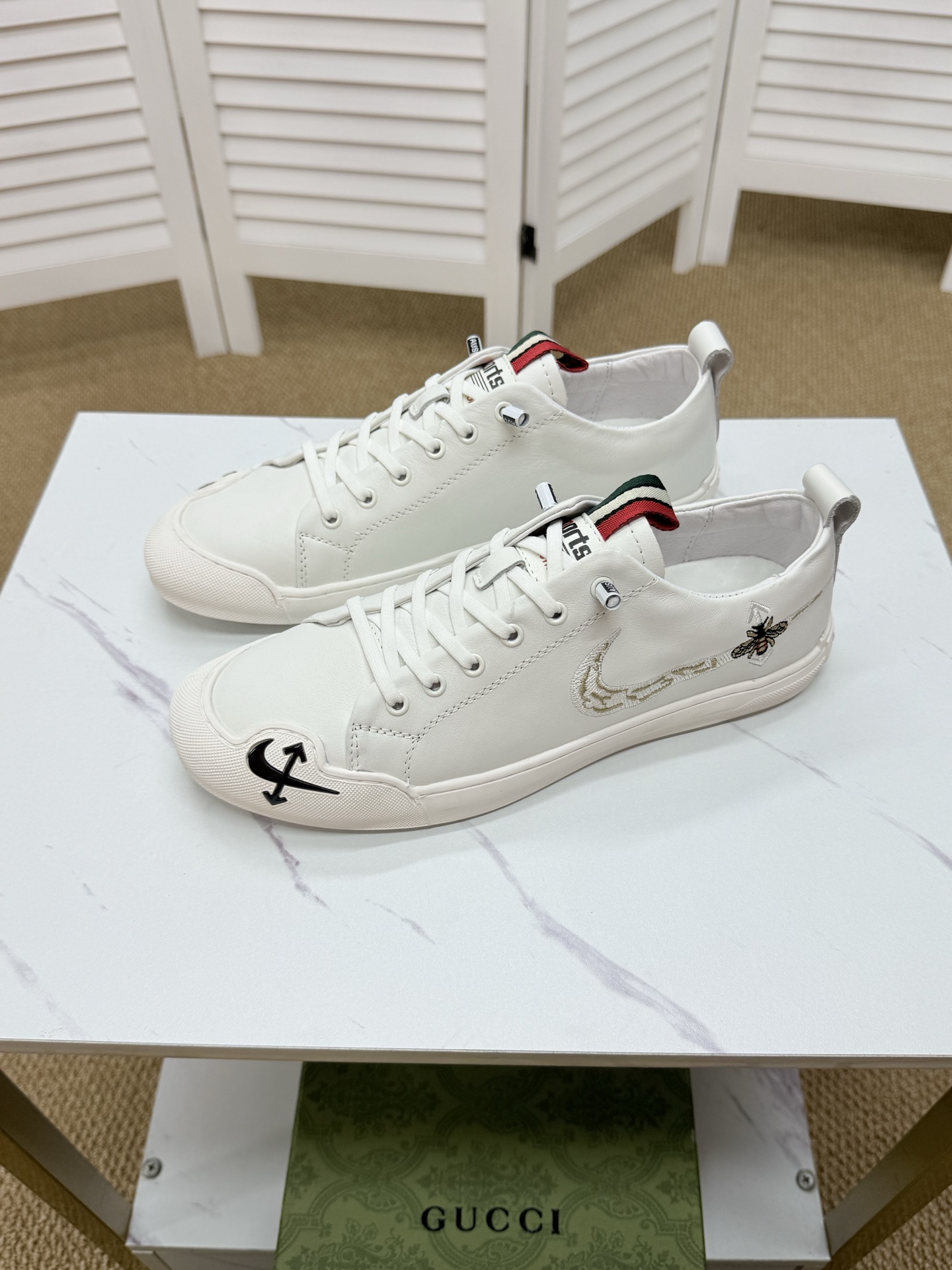 NO:284361,. (GUCCI-Guqi) Luxury brand sports and casual shoes, imported original material, sheepskin inner high-end and comfortable, original outsole light and wear-resistant!  Pure handmade, details determine quality!  38-44 (45 custom made no return or exchange) x2, gucci, sheepskin19860909.（GUCCI-古奇）奢牌运动休闲鞋,进口原版材质,羊皮内里 高档舒适,原版大底轻盈耐磨！纯手工制作,细节决定品质！38-44（45定做不退换）x2,,gucci,sheepskin,Men's shoes