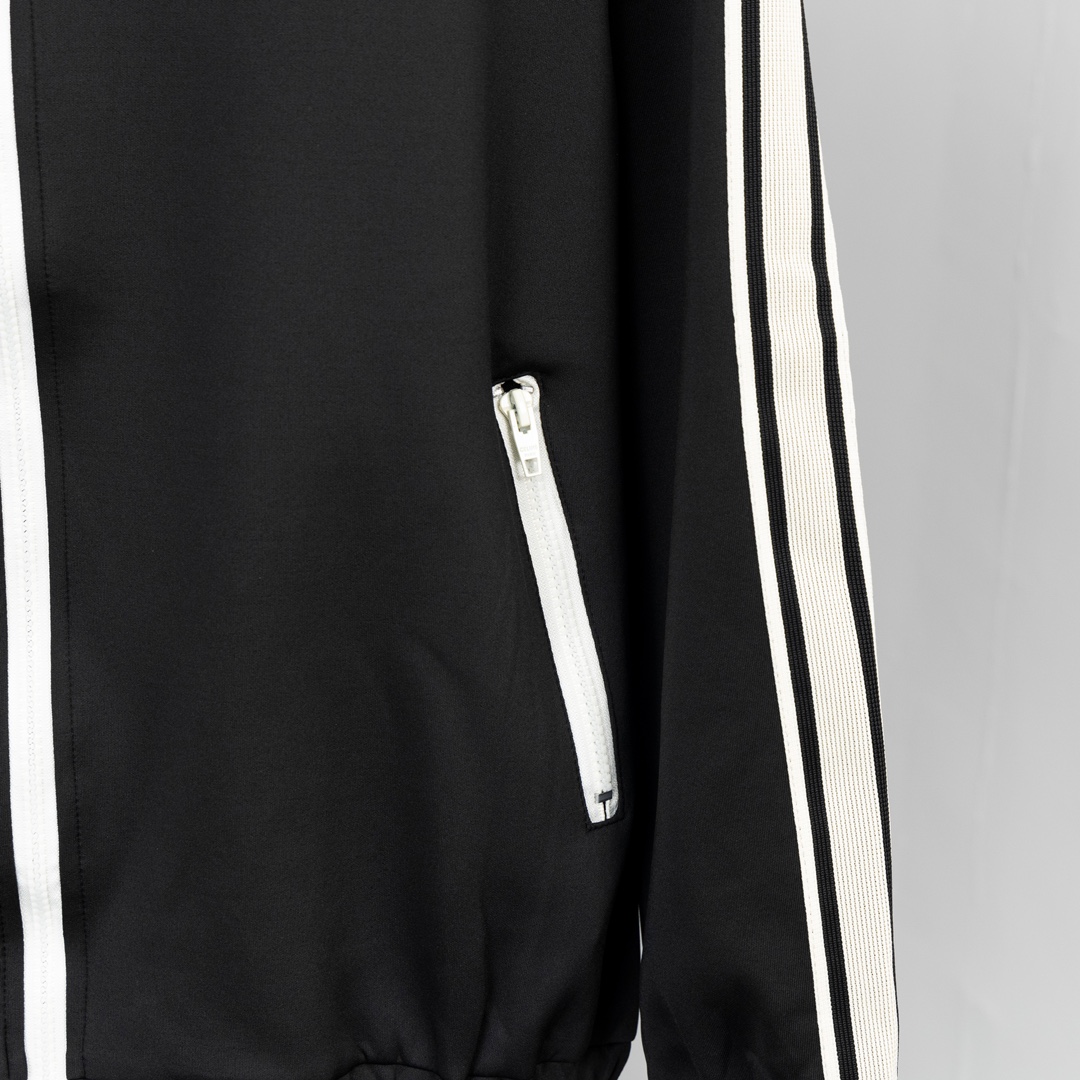 “High-Quality Celine Embroidery Suit: Latest Retro-Movement for Autumn/Winter” - 图片 9