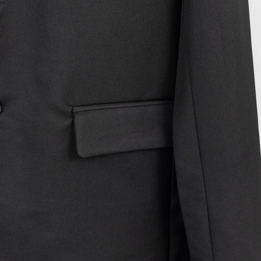 MLB Yankees 2023 Black Embroidered Suit with NY Logo – Classic and Stylish - 图片 9