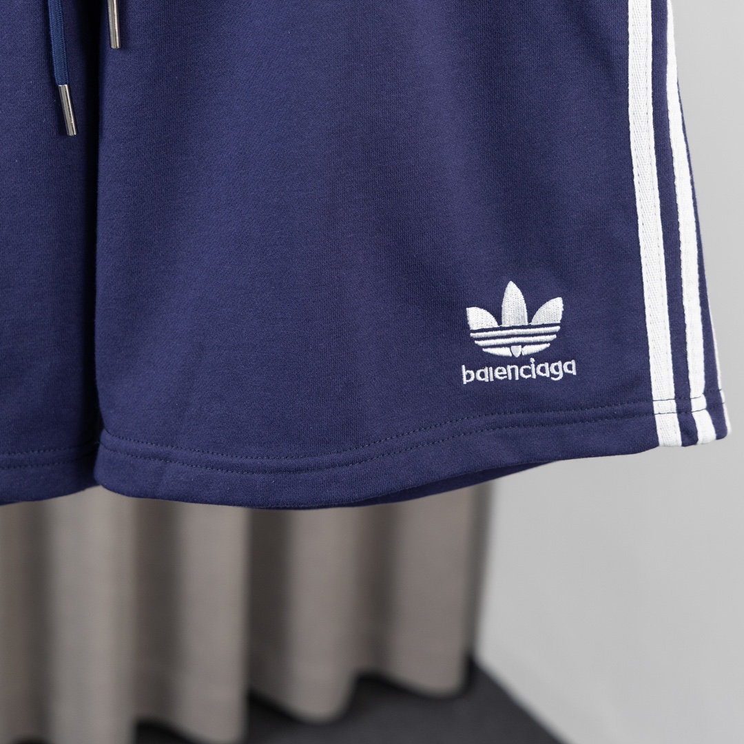 “High-Quality Balenciaga Paris House Shorts with Custom Embroidery and Cotton-Crunch Fabric” - 图片 9