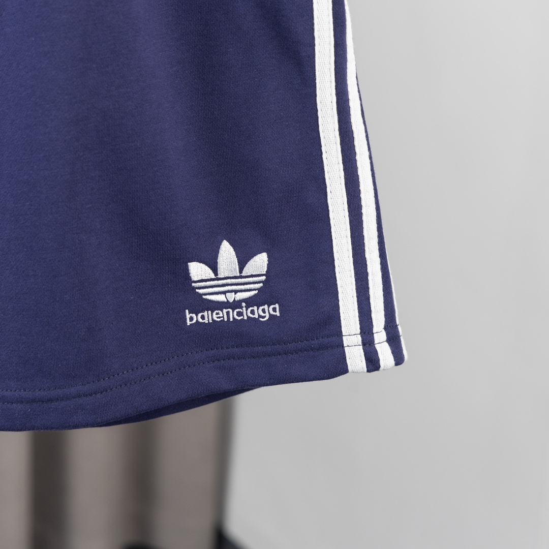 “High-Quality Balenciaga Paris House Shorts with Custom Embroidery and Cotton-Crunch Fabric” - 图片 8