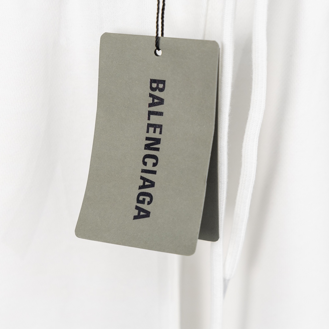 Balenciaga AD44 High: Premium Paris Fashion with Custom Details - 图片 3