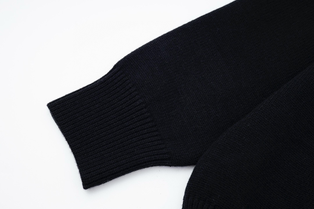 Balenciaga Wool Shirts: High-Tech, Lightweight, Unisex – Perfect for Fashion Enthusiasts - 图片 6