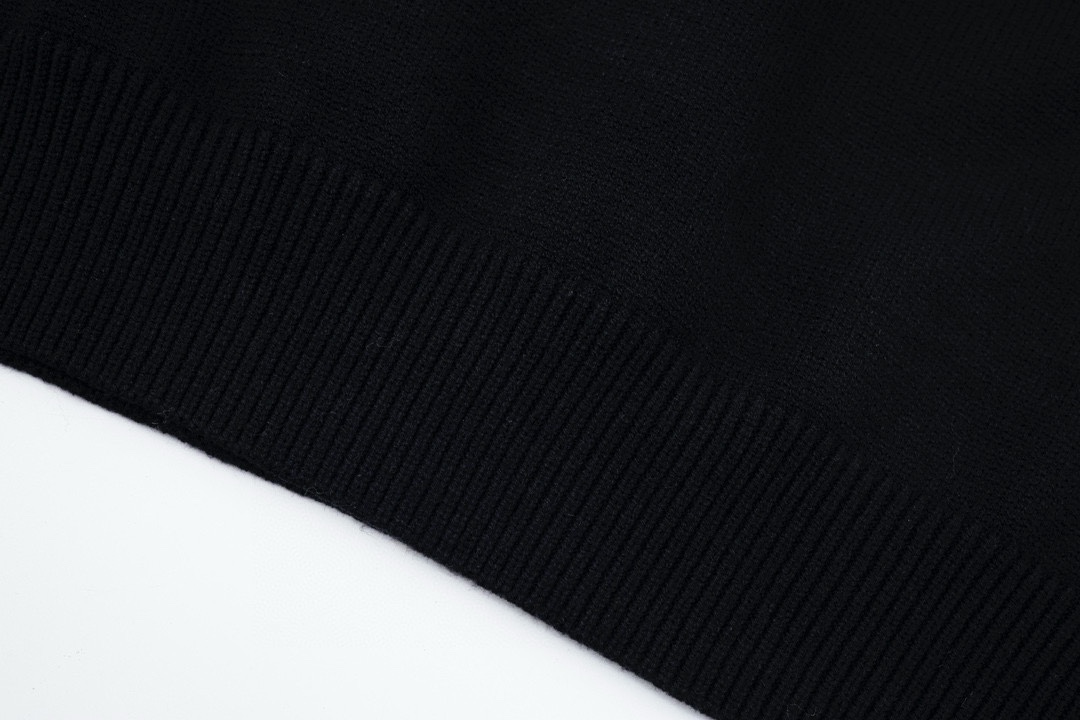 Balenciaga Wool Shirts: High-Tech, Lightweight, Unisex – Perfect for Fashion Enthusiasts - 图片 7