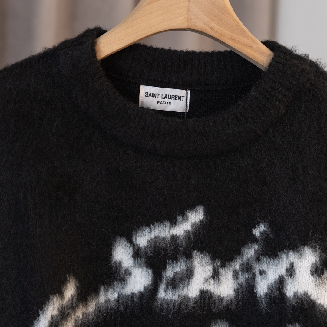 YSL St. Román’s Seahorse Hair Long Sleeve Sweaters Review - 图片 4