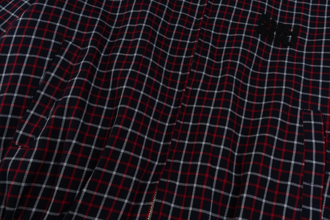 New Miumiu Red-Grained Jacket: Cash Purchase, Fast Production, Popular Embroidery - 图片 9