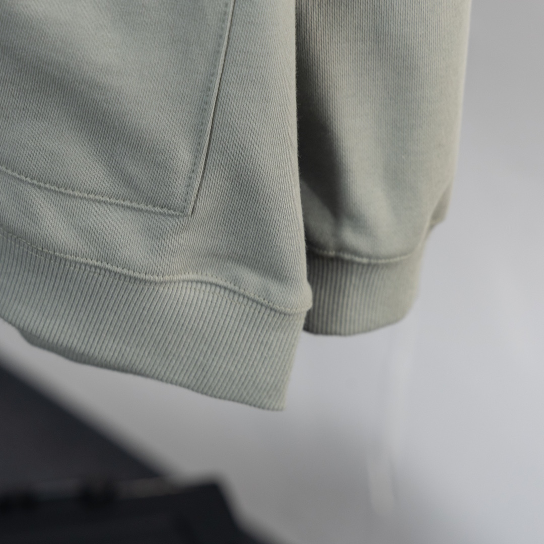 Fashionable Miumiu/Mumu T-shirt Coats with Bull Horn Buttons in AX50 Section - 图片 8