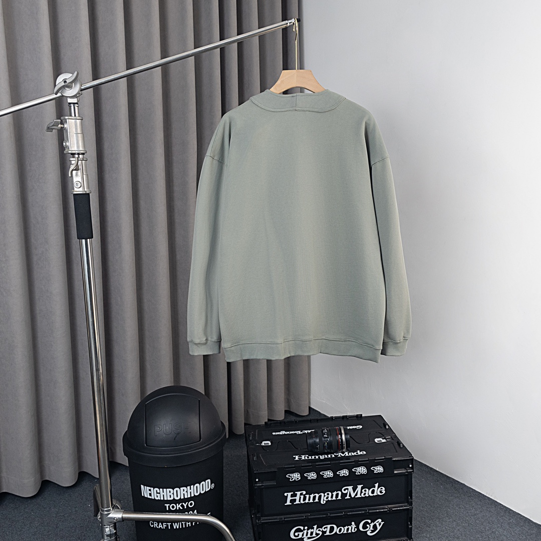 Fashionable Miumiu/Mumu T-shirt Coats with Bull Horn Buttons in AX50 Section - 图片 2