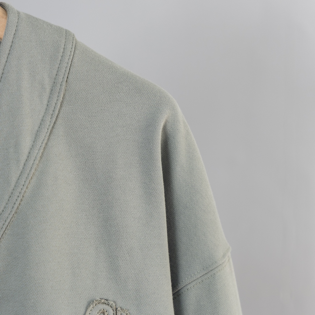 Fashionable Miumiu/Mumu T-shirt Coats with Bull Horn Buttons in AX50 Section - 图片 4