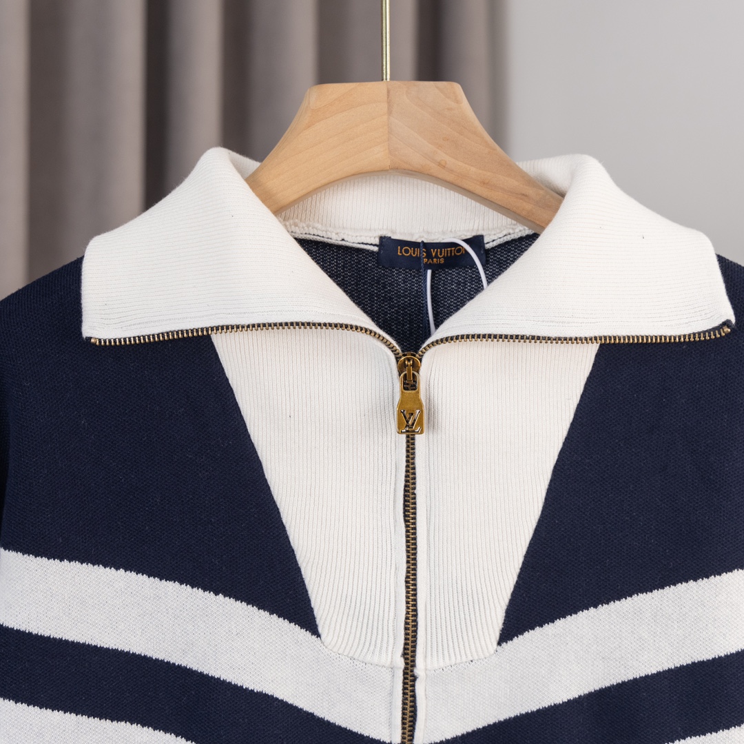 Fashion Review: Louis Vuitton Wool Jacket with Embroidered Logo in AD163 Section - 图片 4