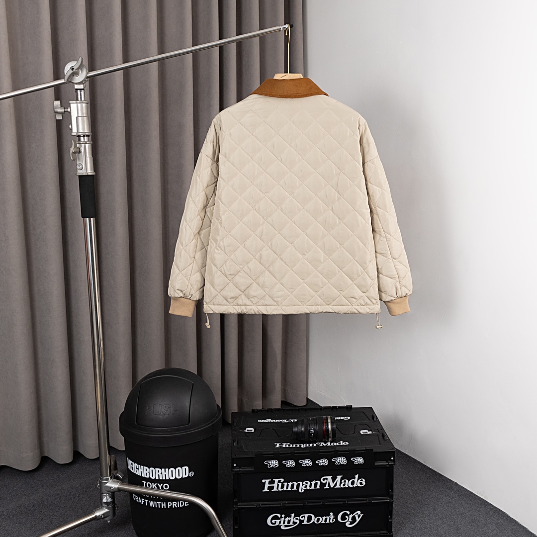 MiuMiu24AW Collection: Grandmother’s Cotton Dress Revived with Modern Twist - 图片 2