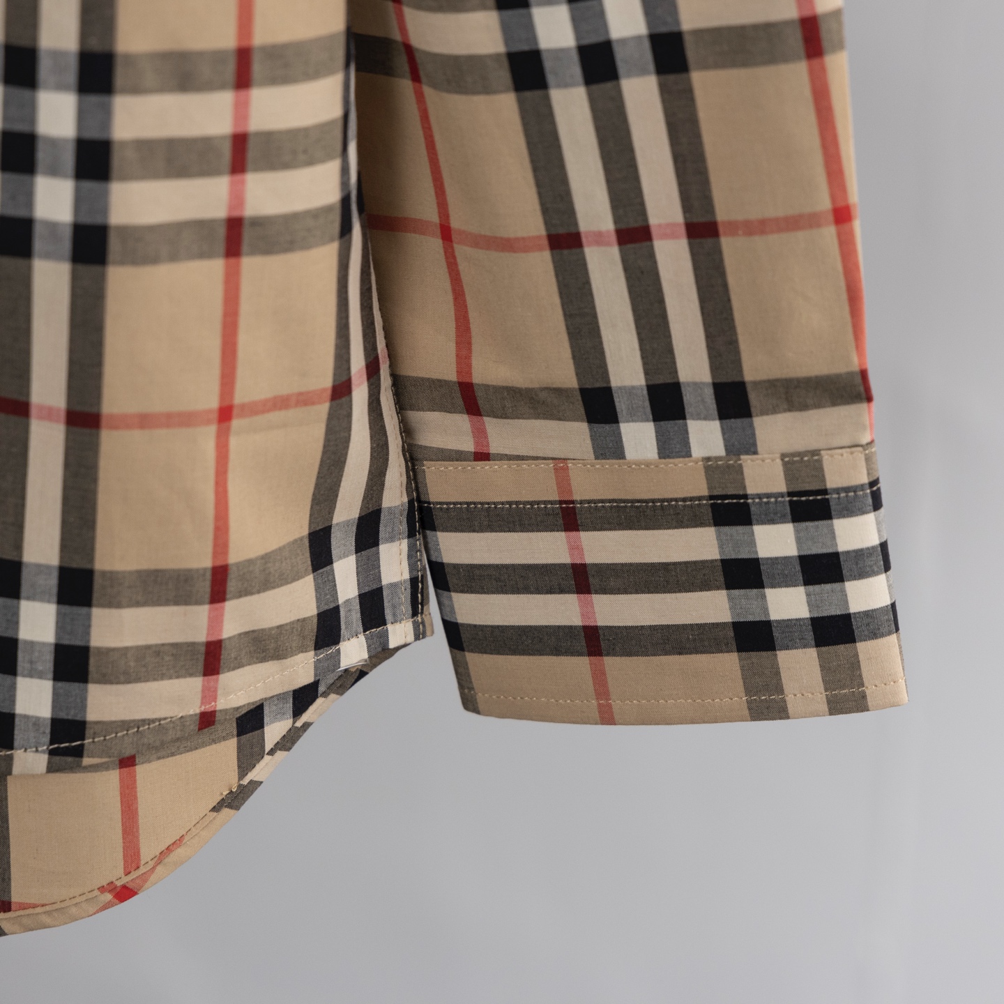 Burberry Classic Long-Sleeve Shirt with Customized Fabric and Original Logo Buttons - 图片 8