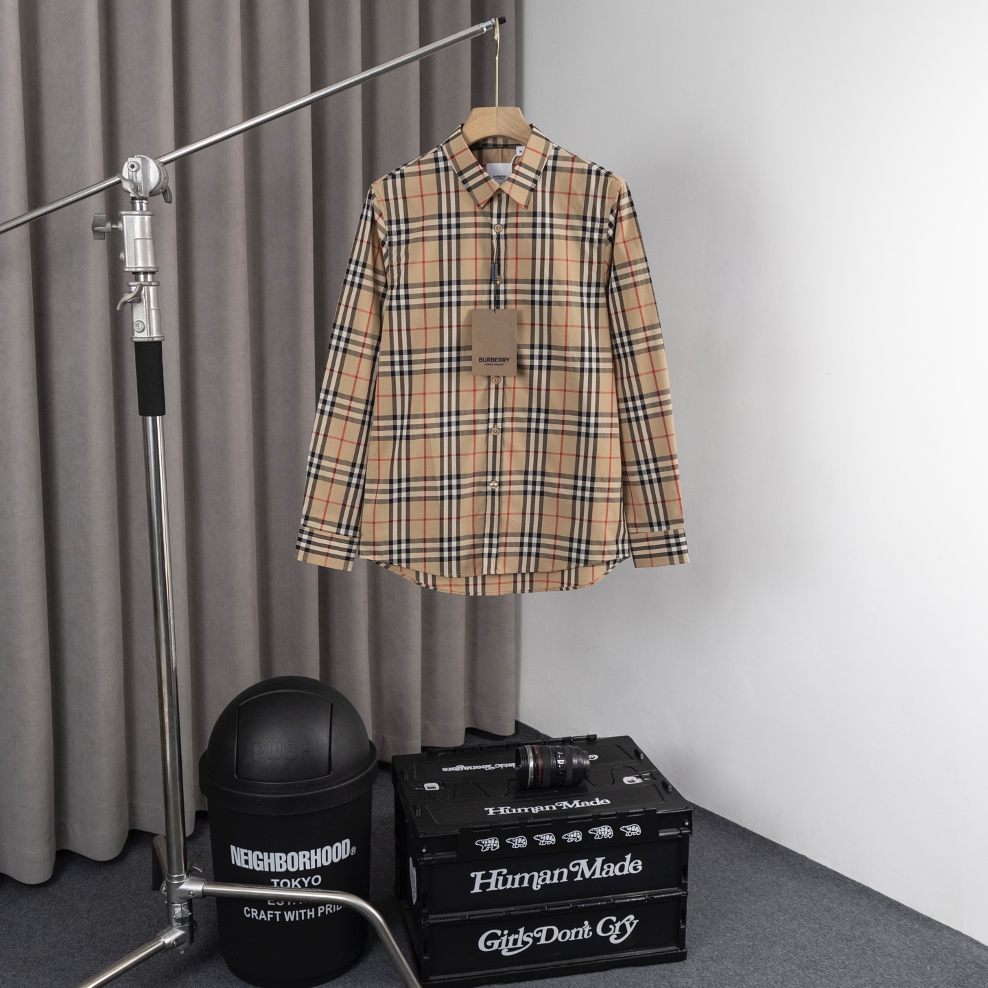 Burberry Classic Long-Sleeve Shirt with Customized Fabric and Original Logo Buttons