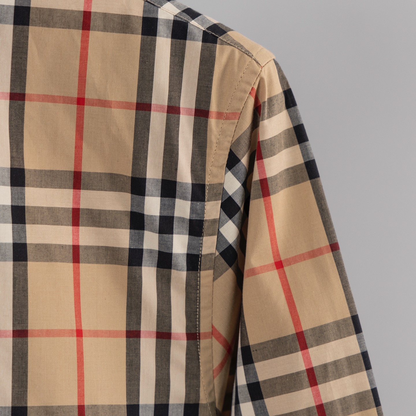 Burberry Classic Long-Sleeve Shirt with Customized Fabric and Original Logo Buttons - 图片 6
