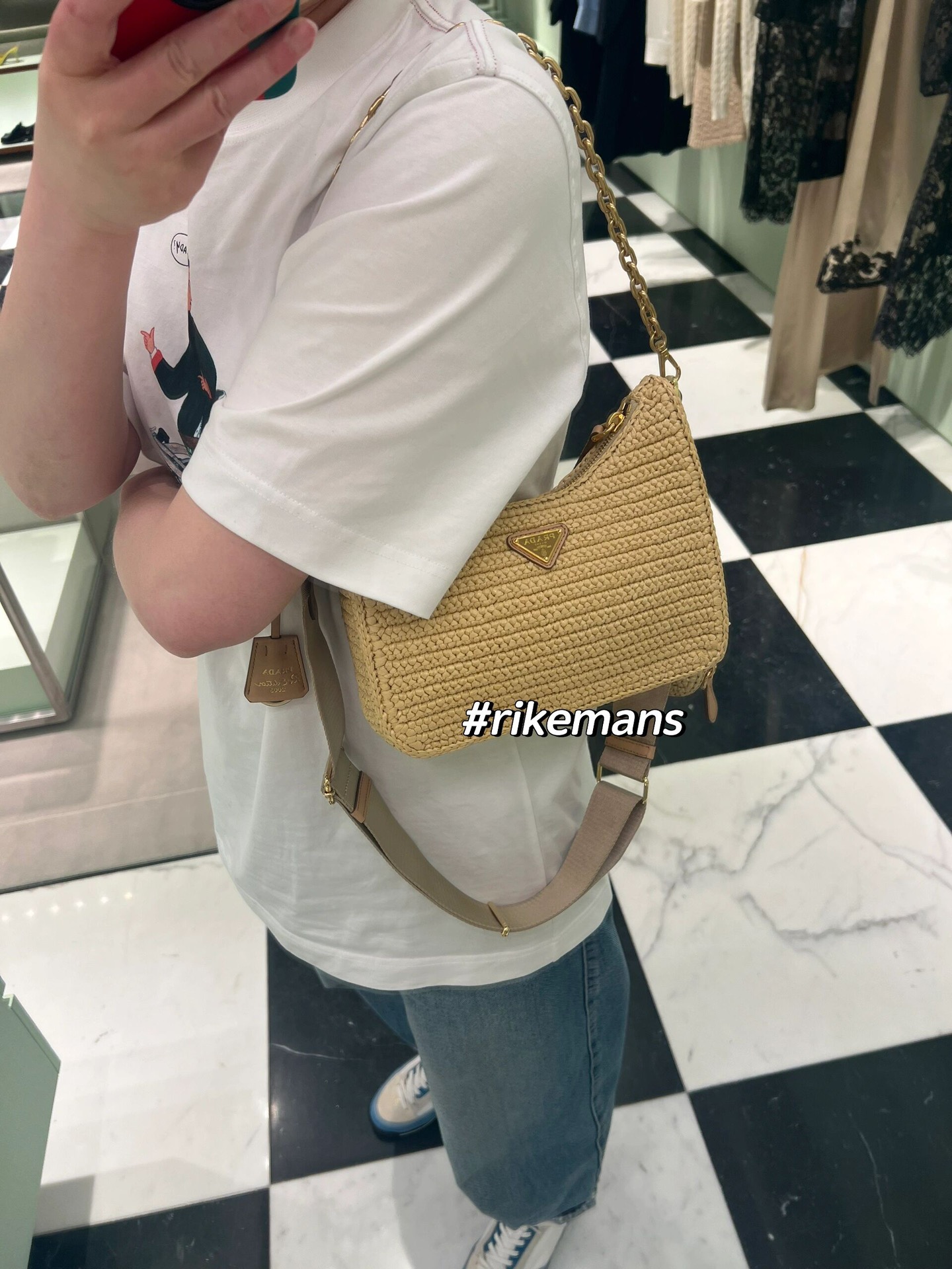 Prada Luxury Designer Handbag Shoulder Bag in fine calfskin 3