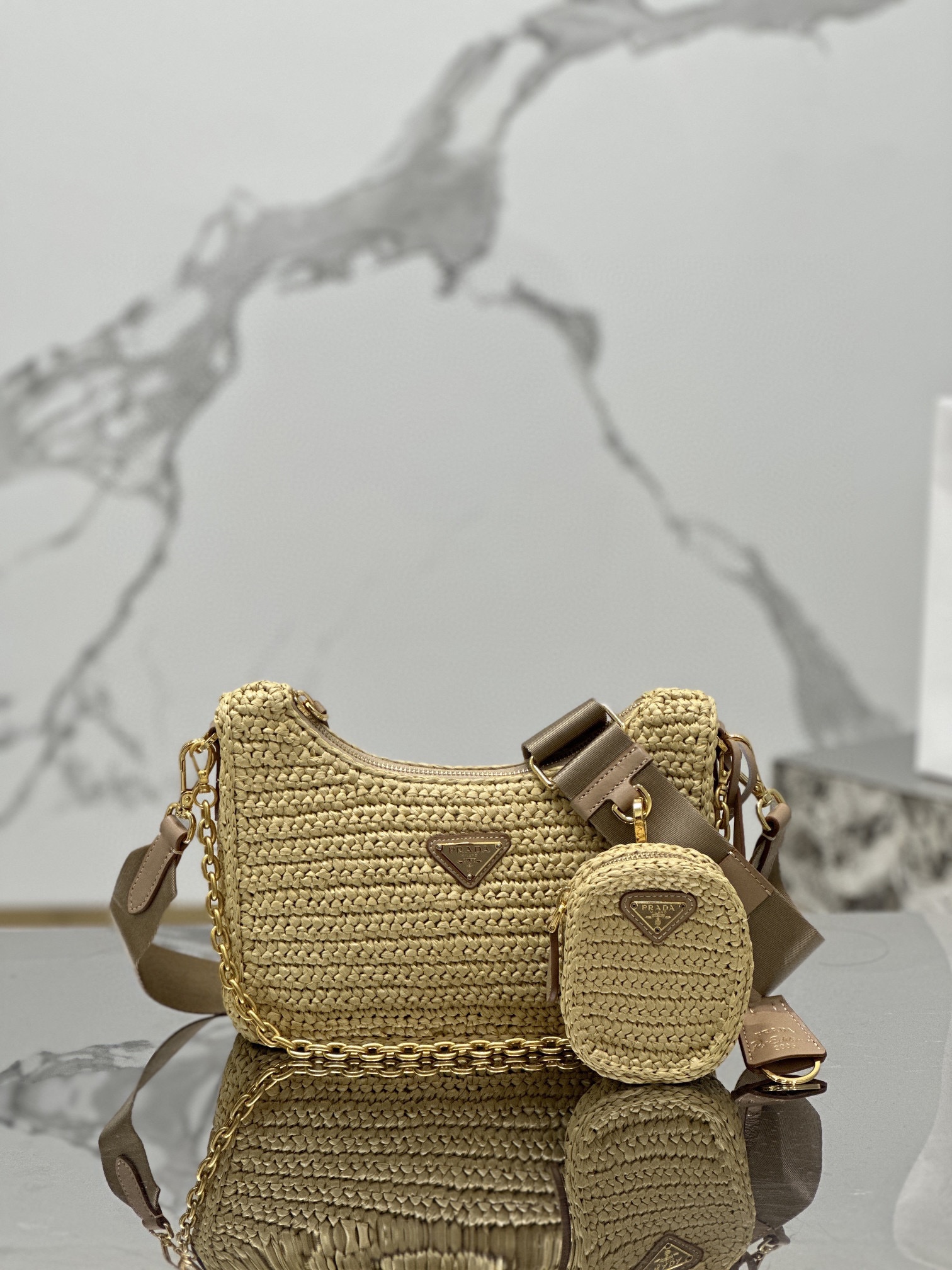 Prada Luxury Designer Handbag Shoulder Bag in fine calfskin