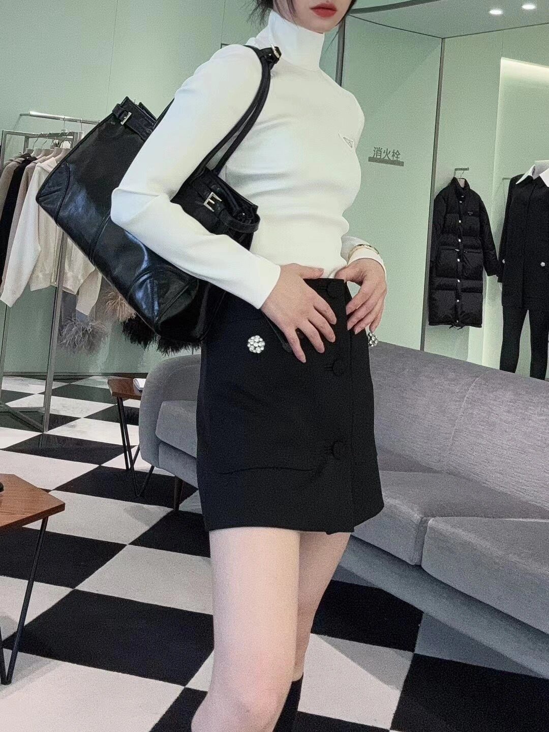 Prada OMG! The oil wax leather large size is so stunning