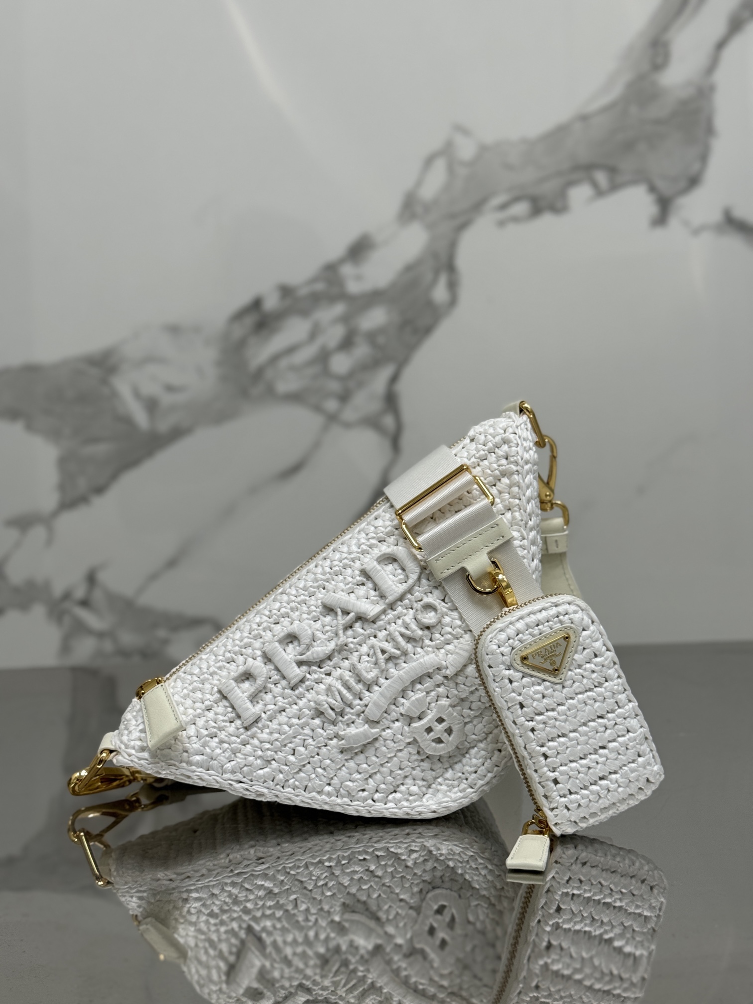 Prada Luxury Designer Handbag Shoulder Bag in fine calfskin