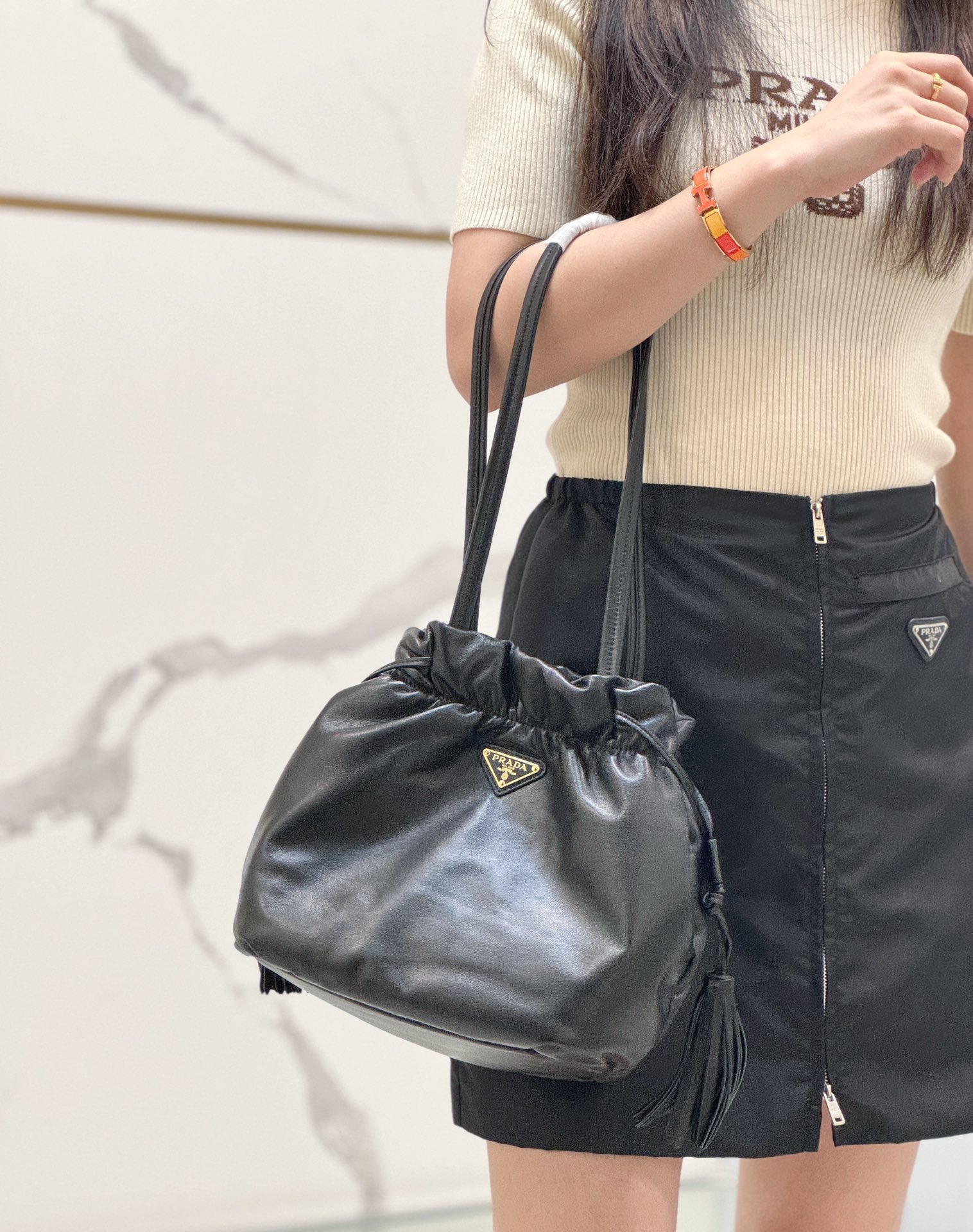 Prada Casual high-level upper body pictures