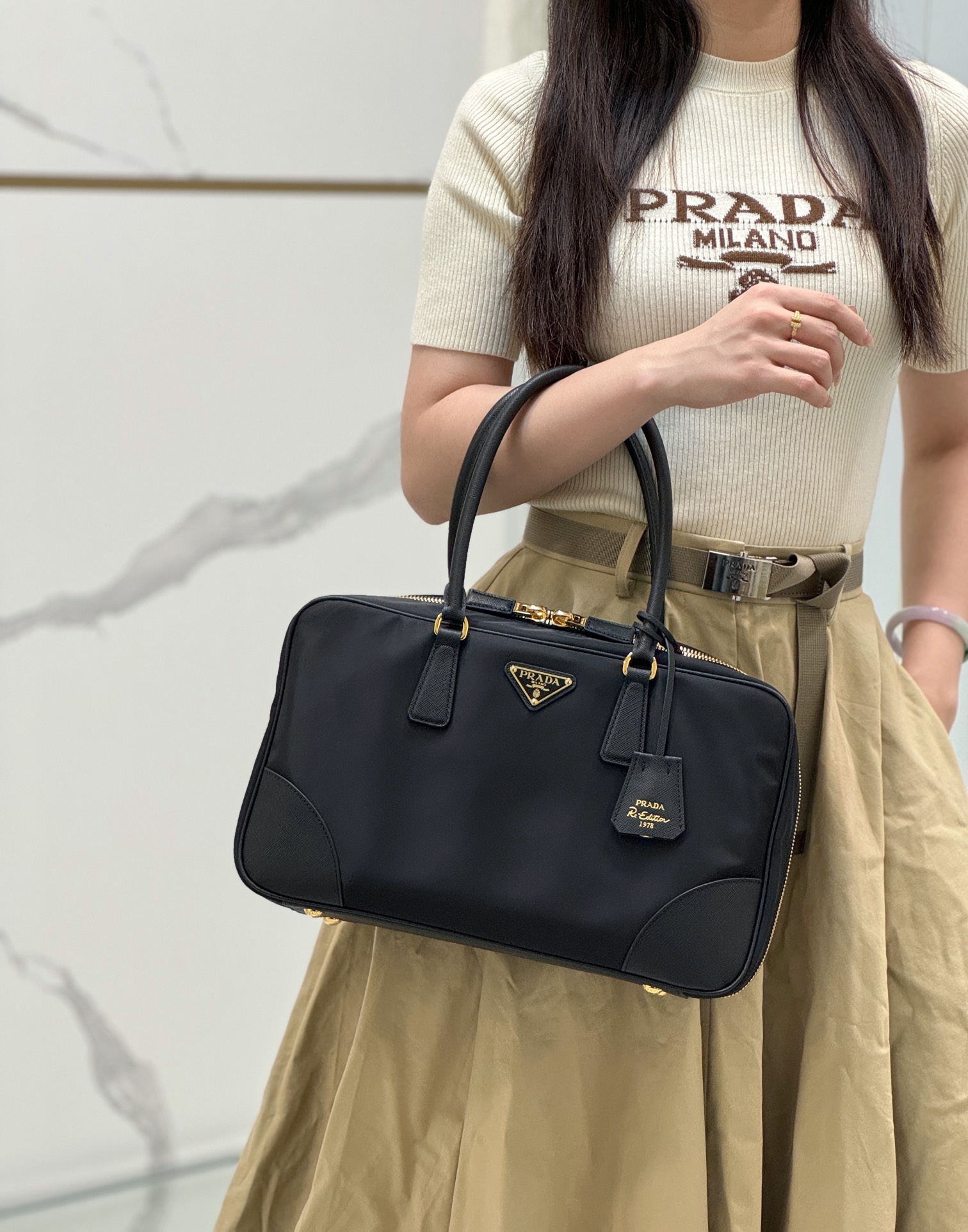 NO:390608,Take pictures of the upper body, Prada [top original list], prada19860909随拍上身图,普拉达【顶级原单】,prada,Bag