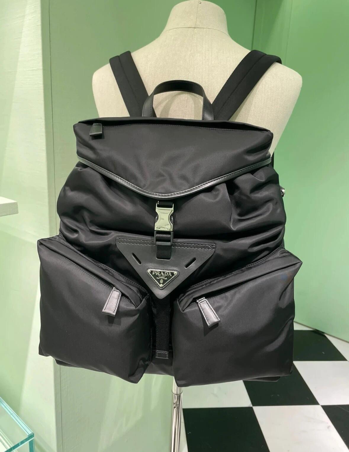 NO:582691,Cabinet picture,Prada【Top original order】,prada19860909柜图,普拉达【顶级原单】,prada,Bag