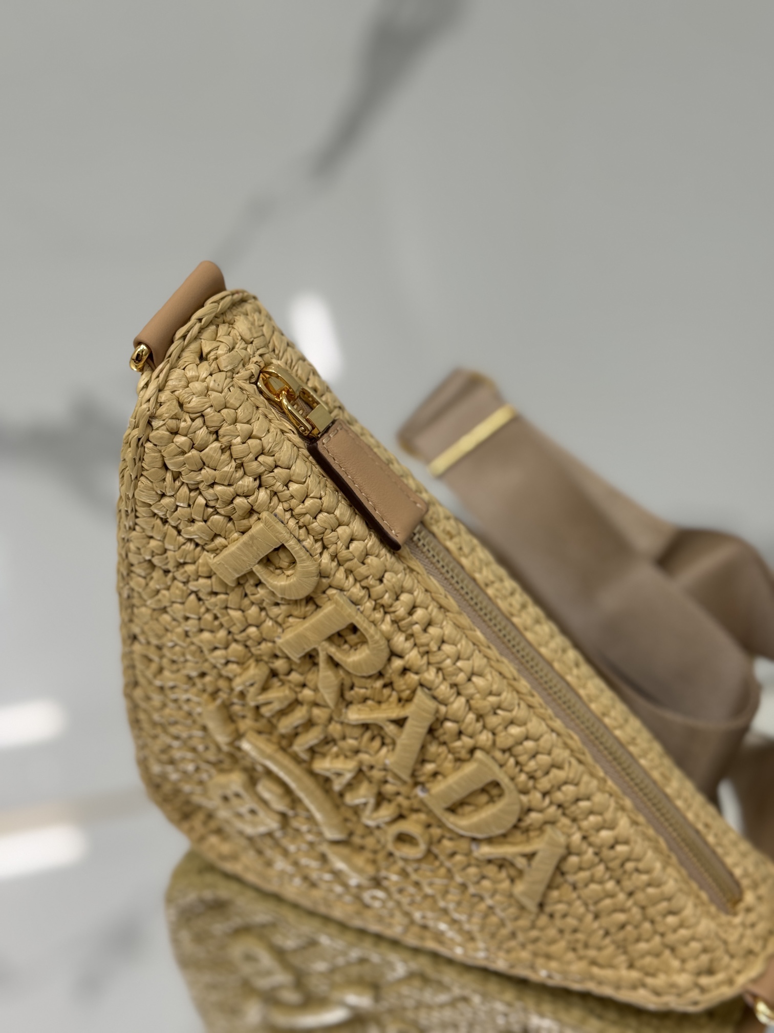 路易威登 Louis Vuitton 高定典藏名品高定成衣时装外套连衣裙衬衫T恤 #F60A28A9 3
