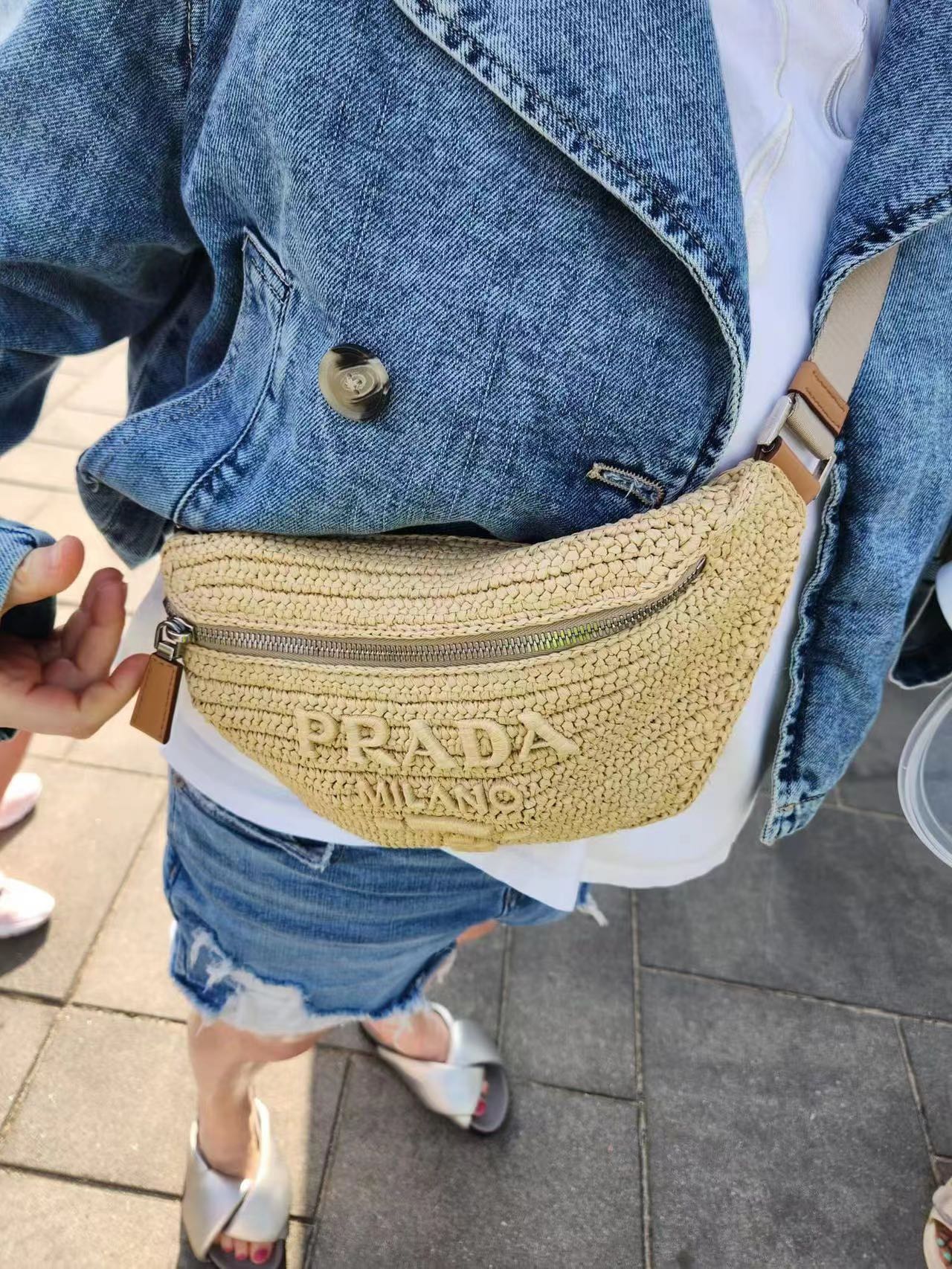 Prada包 5