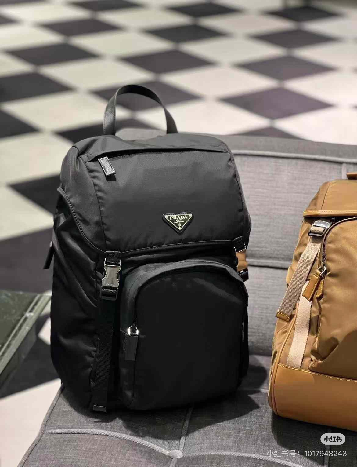 NO:582715,Cabinet picture,Prada【Top original order】,prada19860909柜图,普拉达【顶级原单】,prada,Bag