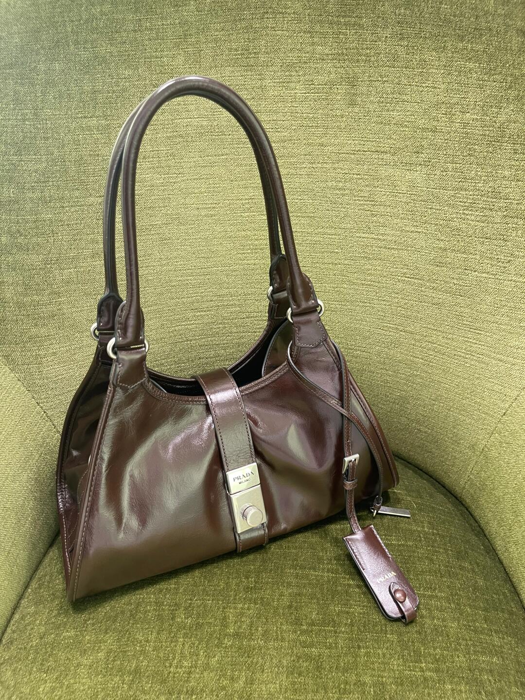Prada The texture is super good~