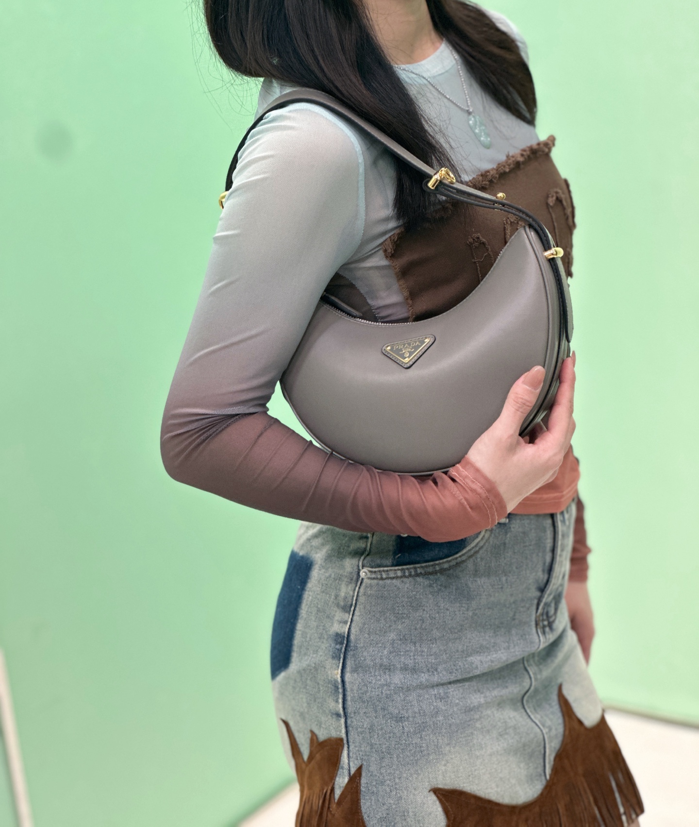 NO:208525,Take pictures of the upper body, Prada [top original list], prada19860909随拍上身图,普拉达【顶级原单】,prada,Bag