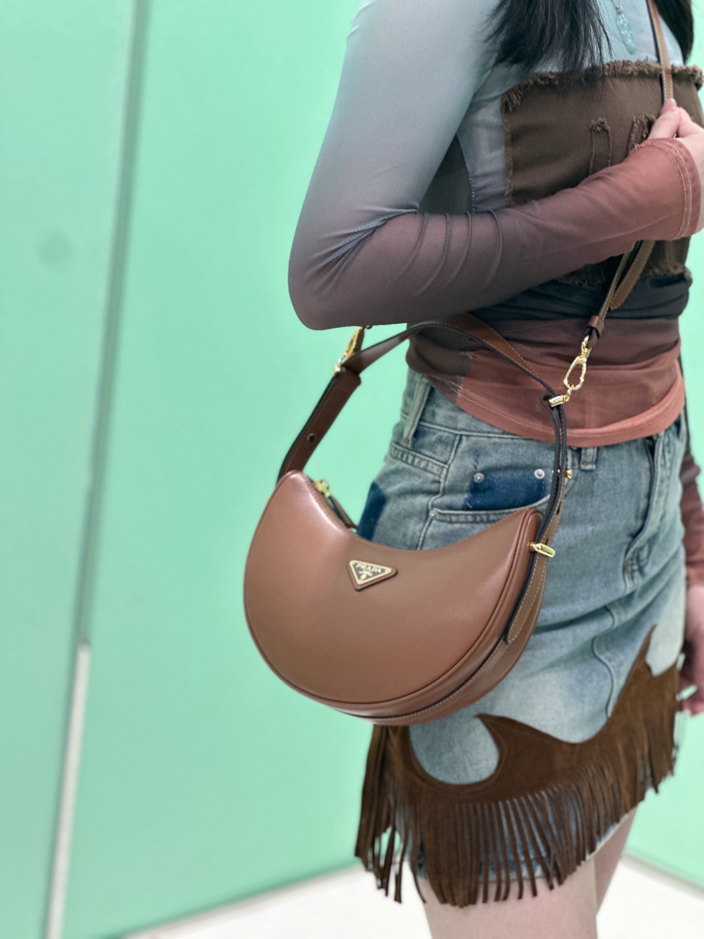 NO:208503,Take pictures of the upper body, Prada [top original list], prada19860909随拍上身图,普拉达【顶级原单】,prada,Bag