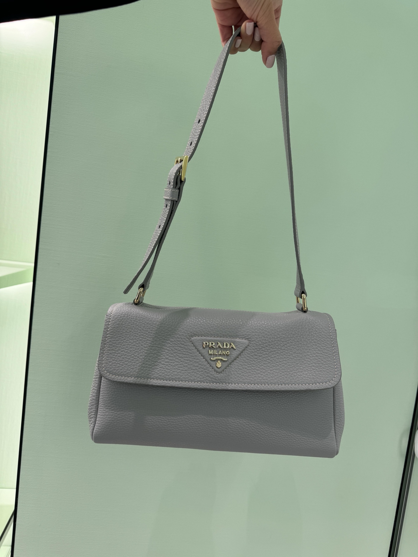NO:688532,Cabinet picture,Prada【Top original order】,prada19860909柜图,普拉达【顶级原单】,prada,Bag