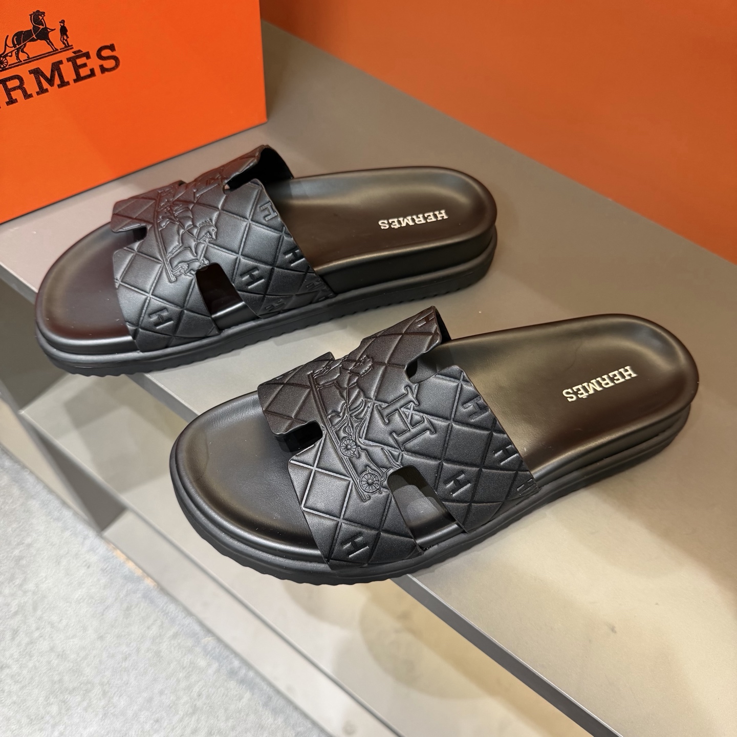 Мужские шлёпанцы Hermes Oran Hermès