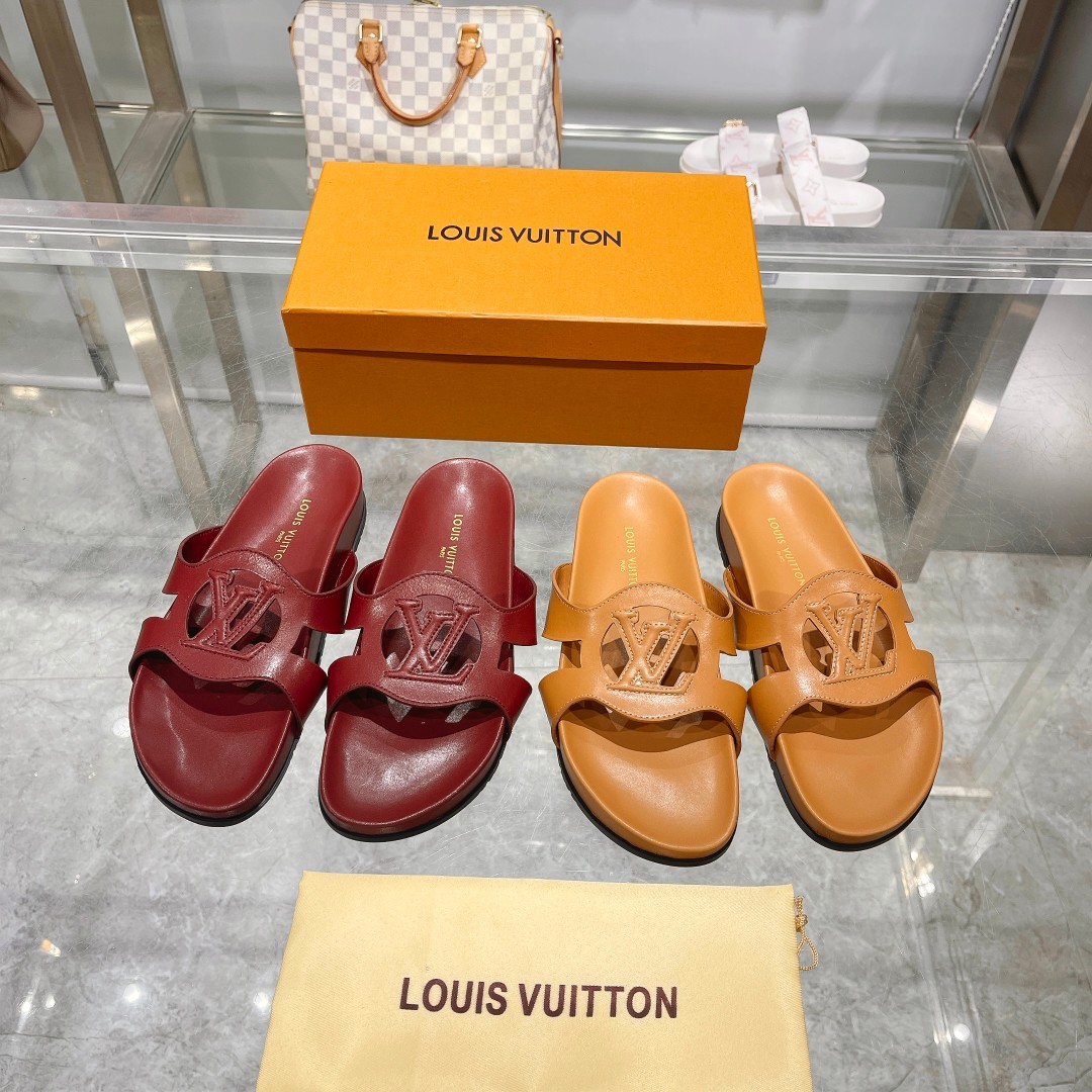 NO:284011,Louis Vuitton donkey spring and summer new slippers recommended 1:1 high-end customization, light and comfortable boat tow, fabric: cowhide, inner sheepskin, 5 colors available for black, beige, rose red, gold, silver. 35-45,, louis vuitton, louis vuitton, louis vuitton, slippers, cowhide, sheepskin19860909Louis Vuitton驴家春夏新款拖鞋重磅推荐1:1高级定制,轻盈舒适船拖,面料:牛皮,内里羊皮,5色可选黑,米白,玫红,金色,银色.35-45,,louis vuitton,louis vuitton,louis vuitton,slippers,cowhide,sheepskin,Men's shoes