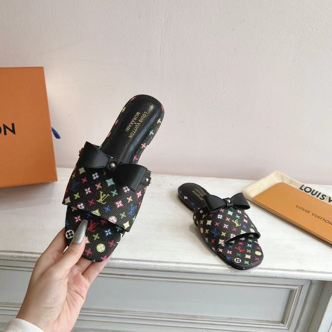 NO:248548,Top quality 220 rubber sole lv three-color bow flat slippers. It's polite and overflowing, and it's extremely happy. Pure leather bow   small rivets, very textured. Sheepskin inner, genuine leather sole size 35-41, slippers, louis vuitton, slippers, sheepskin19860909顶级品质220橡胶底 lv 三彩蝴蝶结 平底拖鞋 客气溢出的呀,欢喜之极呀 纯皮蝴蝶结 小铆钉,很有质感呢 羊皮内里,真皮鞋底 size 35-41,拖鞋,louis vuitton,slippers,sheepskin,Women's Shoes