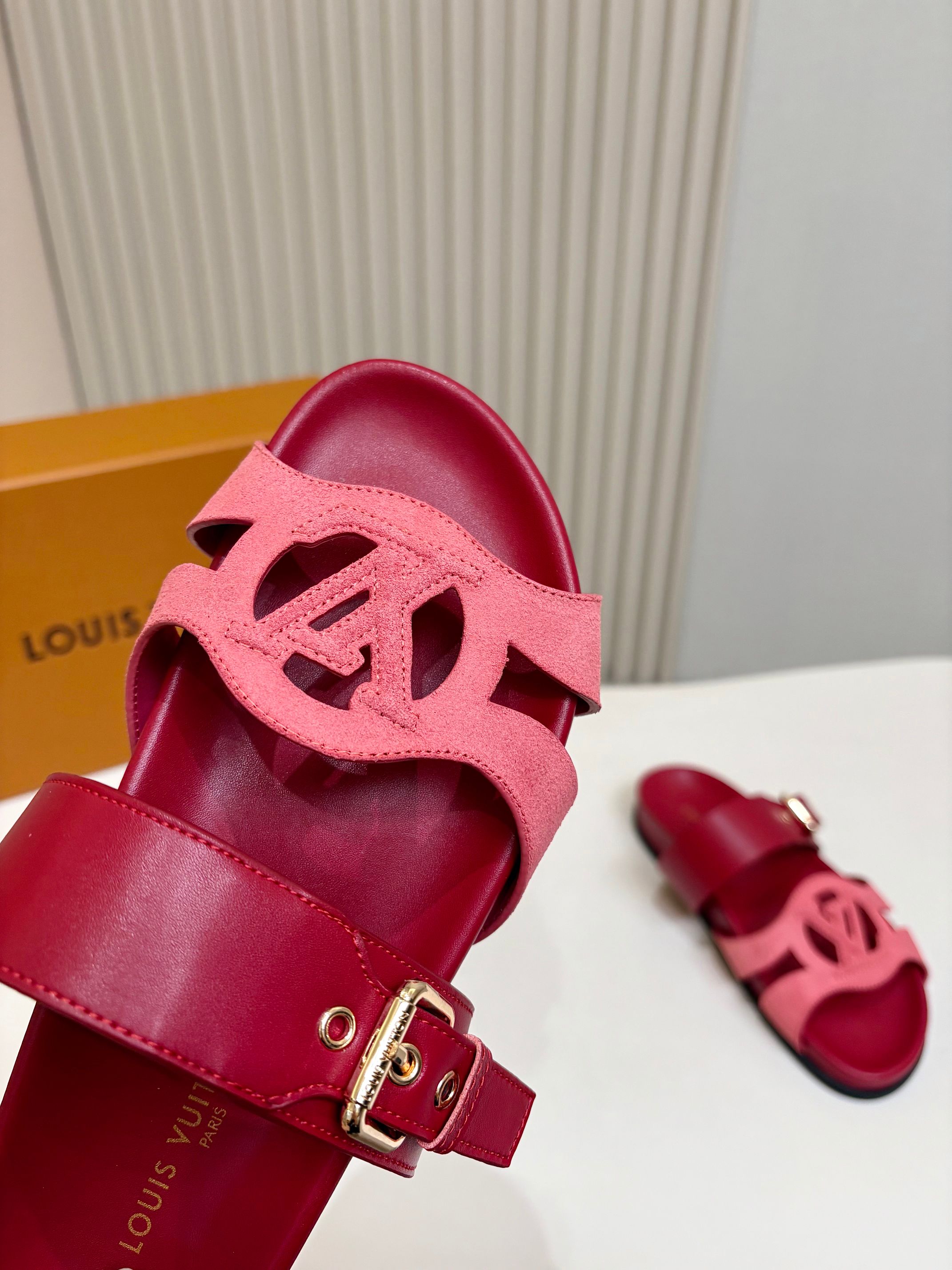 Louis Vuitton Slides
