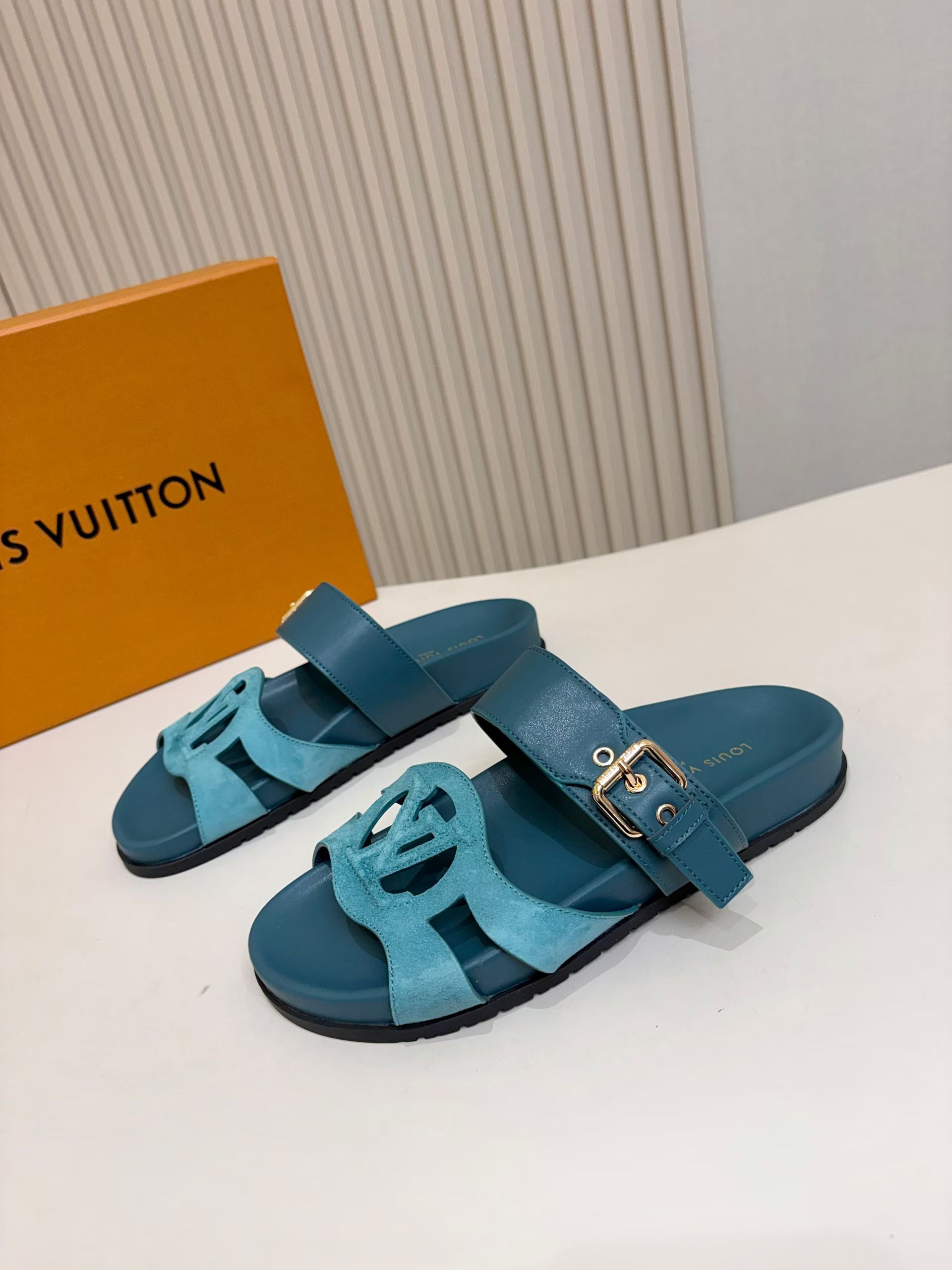 Louis Vuitton Slides