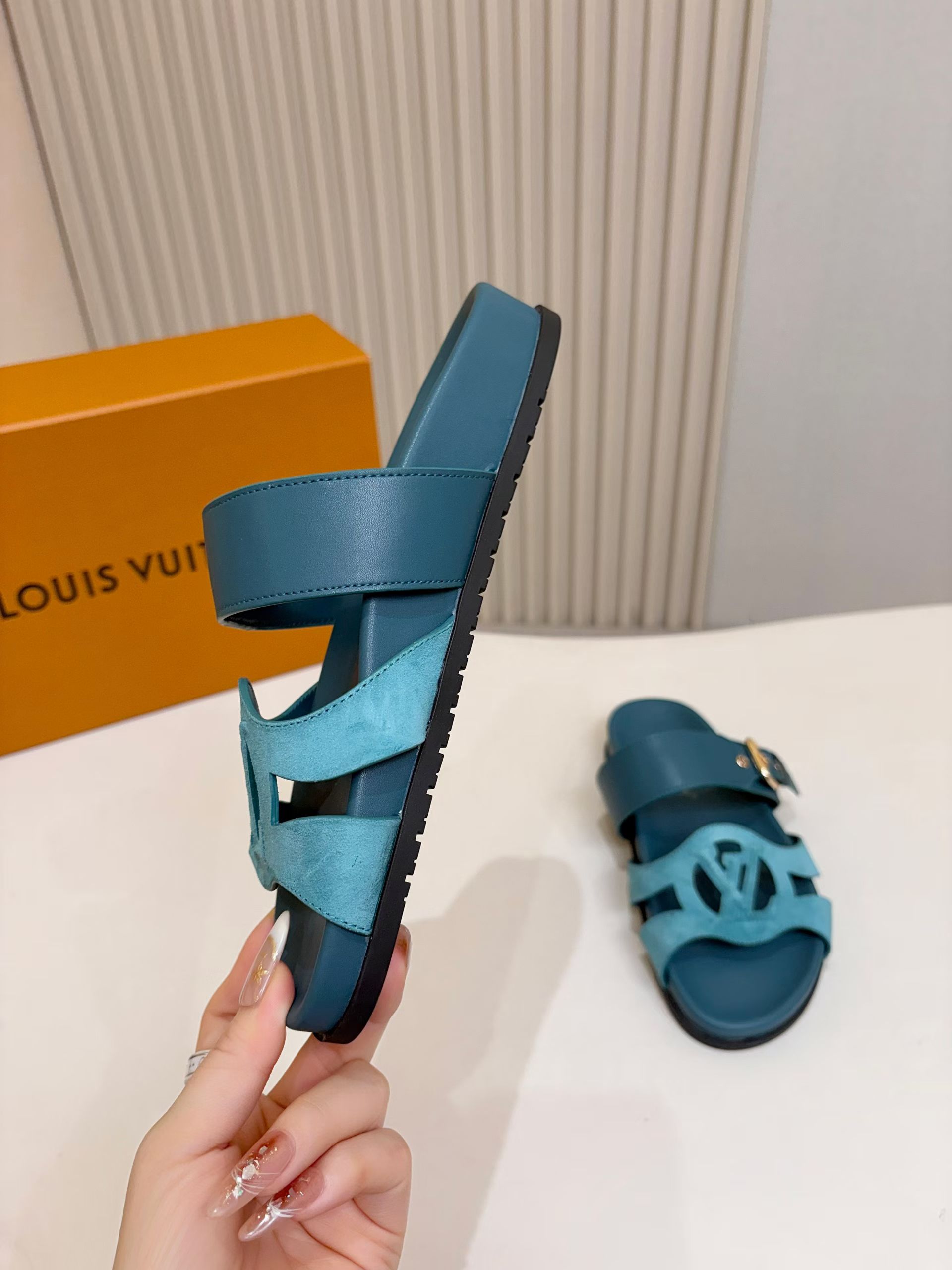 Louis Vuitton Slides