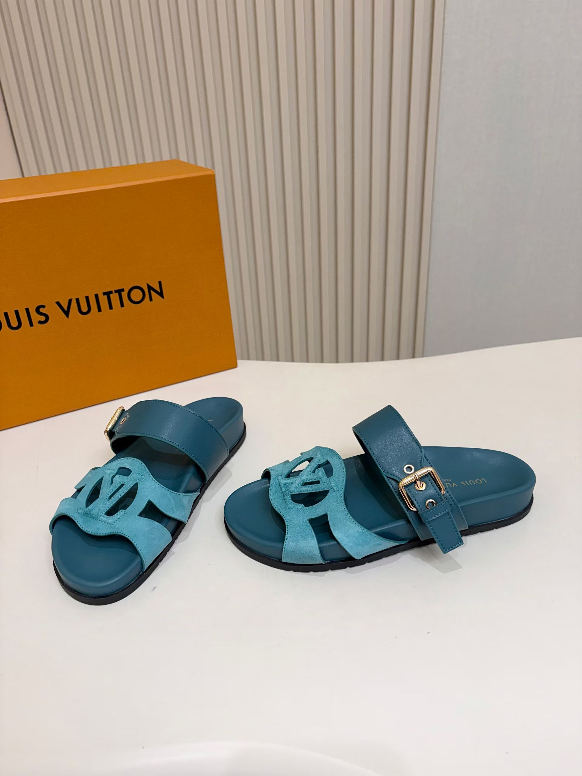 Louis Vuitton Slides