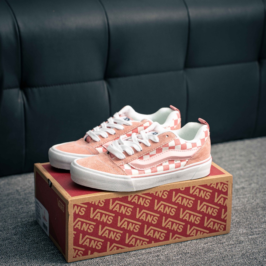 [Vans Series]VansKnuSkool girl pink check bread shoesThe hottest shoes of t