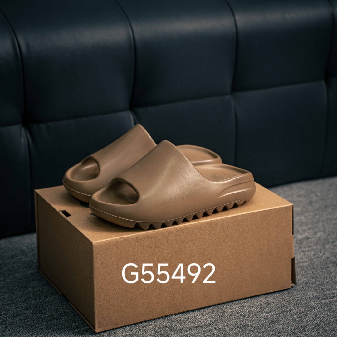 [Sandals and Slippers Series]Adidas Adidas OriginalYeezySlide Kanye coconut sl