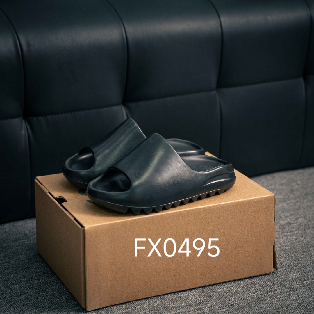 [Sandals and Slippers Series]Adidas Adidas OriginalYeezySlide Kanye coconut sl